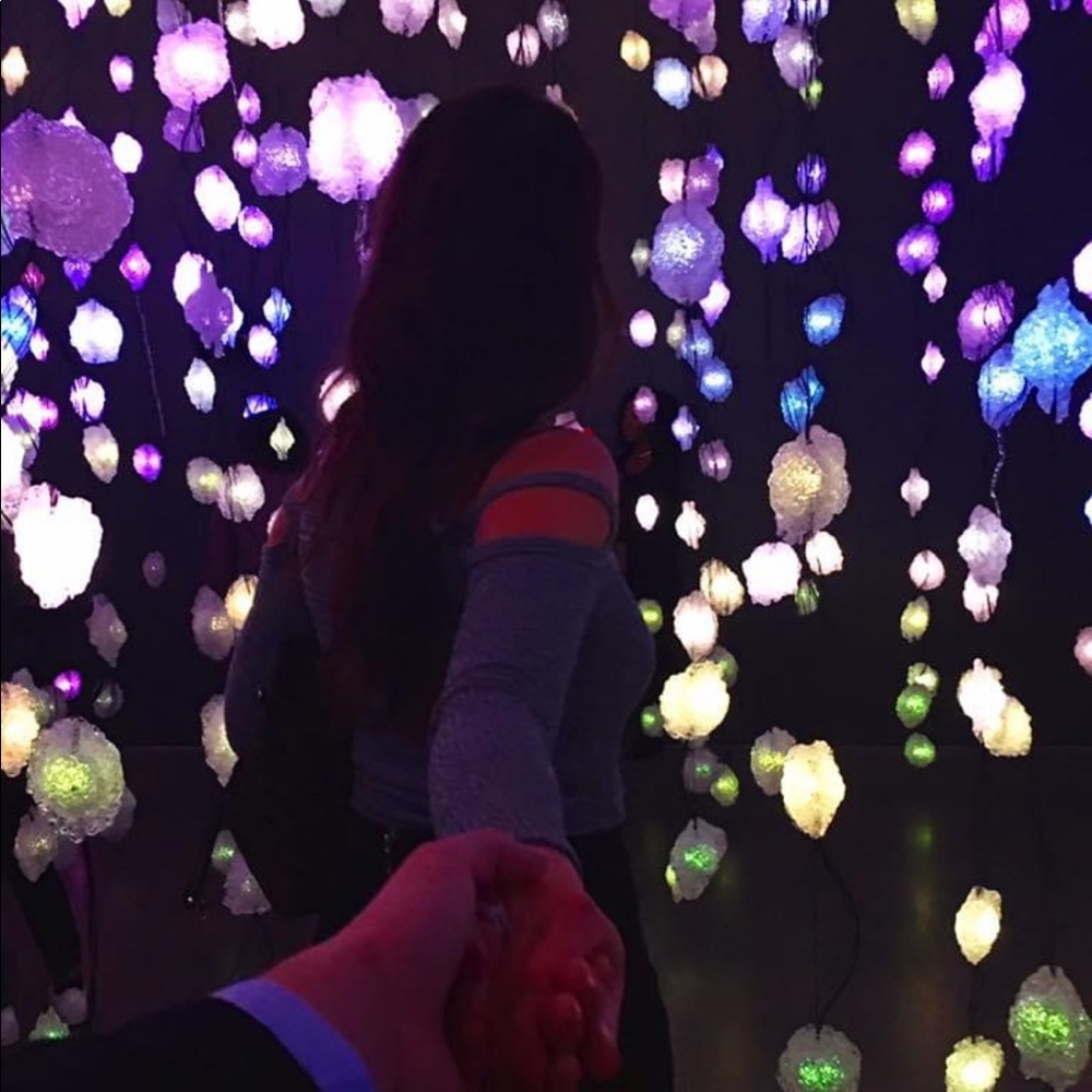 Windsor Cold Shoulder Grey Sweater - Picture 2 of 5